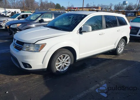 2016 Dodge Journey Sxt z USA, uszkodzony, nr VIN 3C4PDCBB3GT174757
